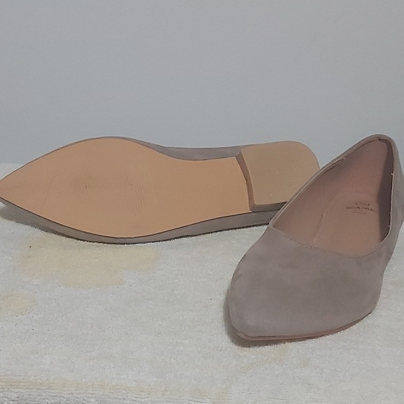 Shoes size 8 - Picture 3 of 3